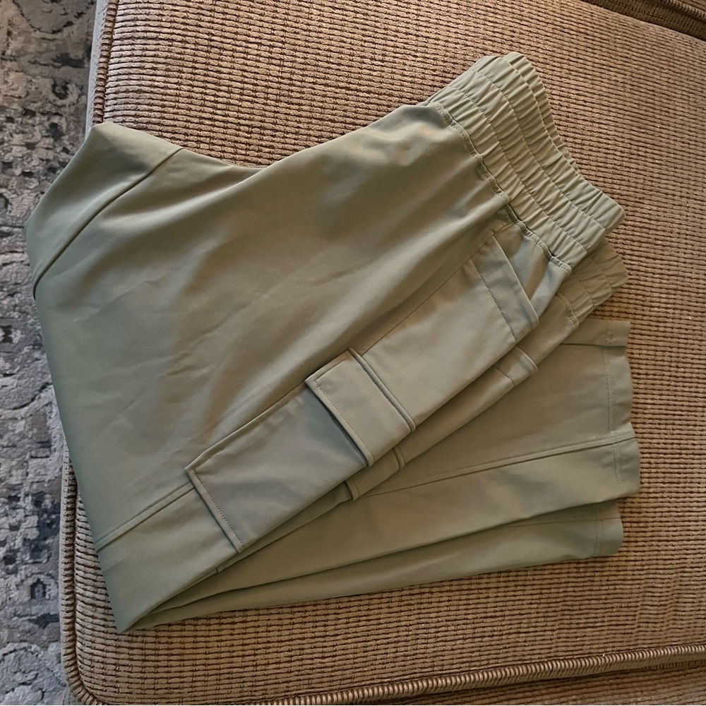 Avalanche Olive Green Elastic Waist Pants size L